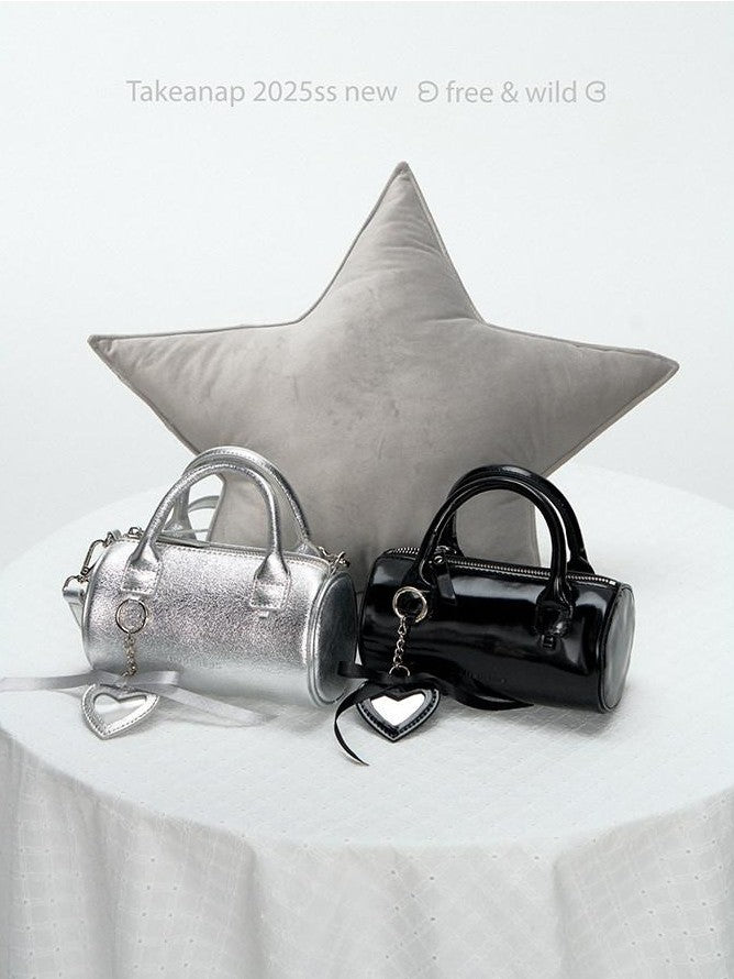 NAPSNAPS Silver Heart Pendant Cylinder Zip Round Bucket Women&