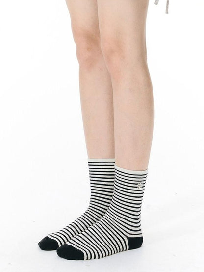 NAPSNAPS Star Striped Steel Emblem Women&