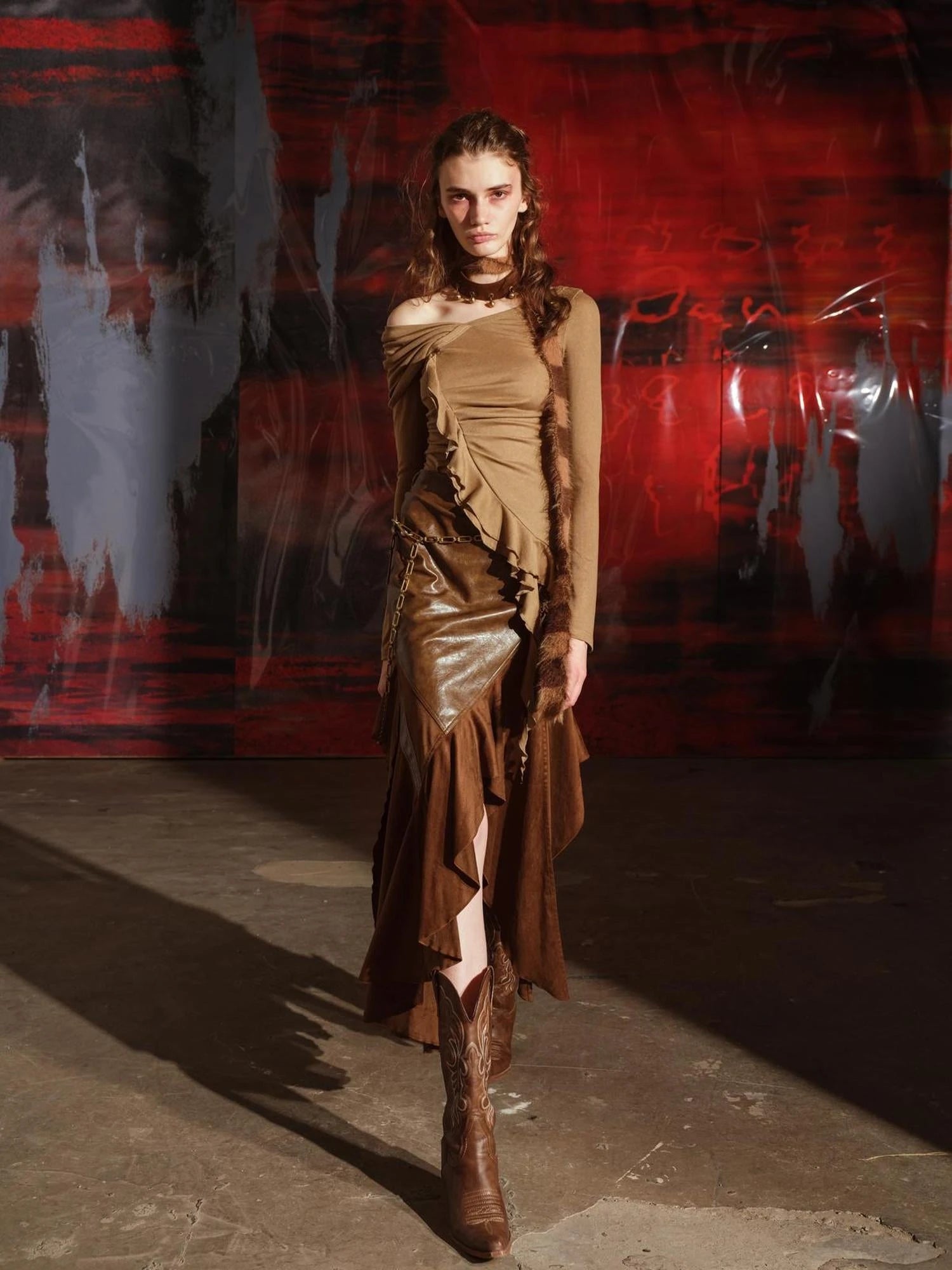 Asymmetric Ruffle Hem T-shirt With Colorful Details