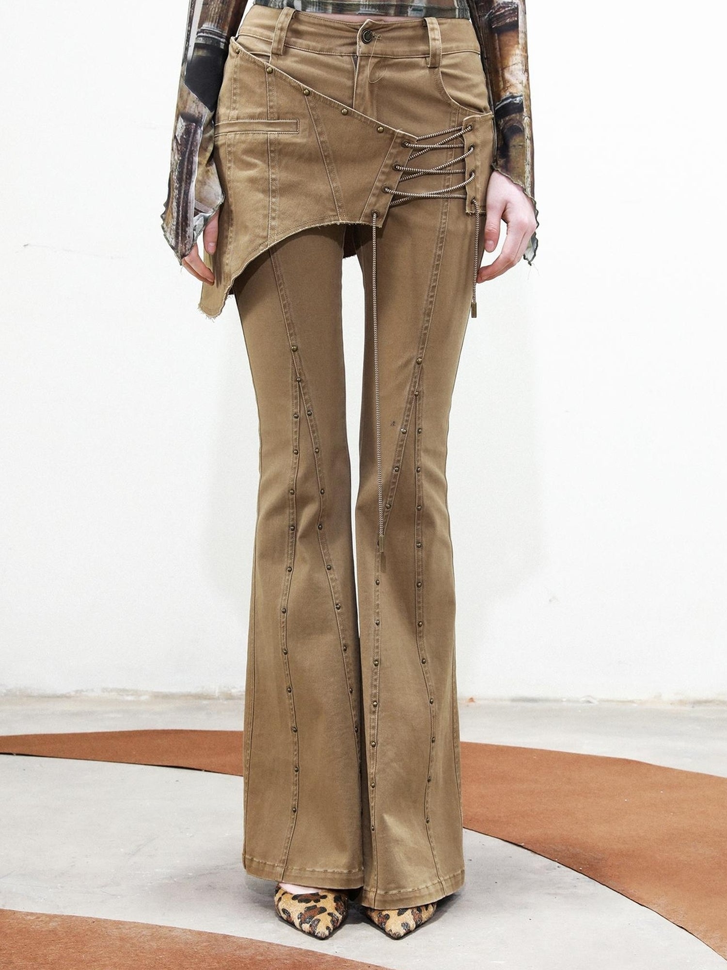 UpdateNN NORTH NODE Rivet Chorus Flared Pants With Detachable Apron