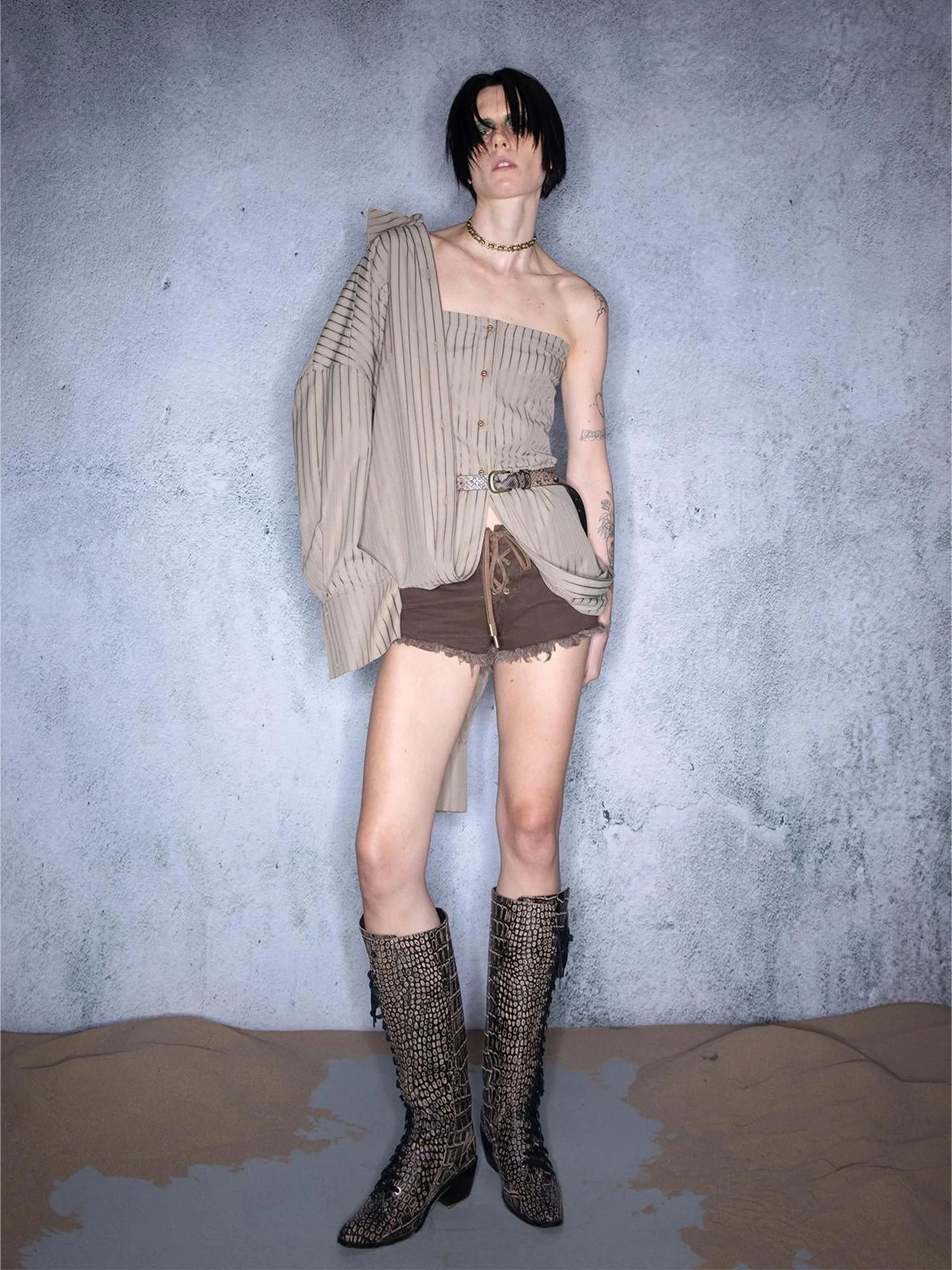 Versatile Long Sleeve Shirt With Multi Way Wear