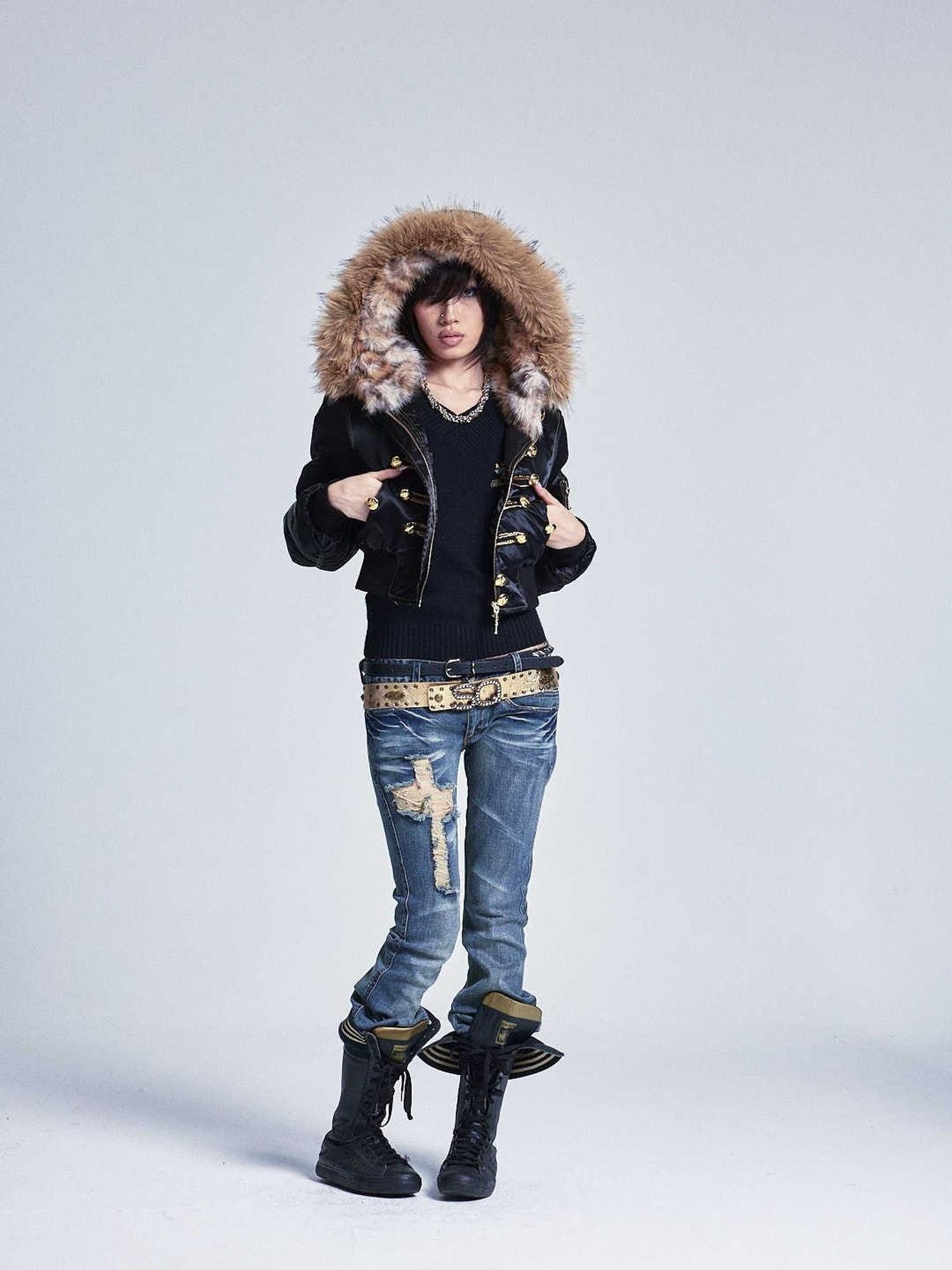 NONAME SPACE Black Fur Collar Hooded Regal Cropped Slim Women&