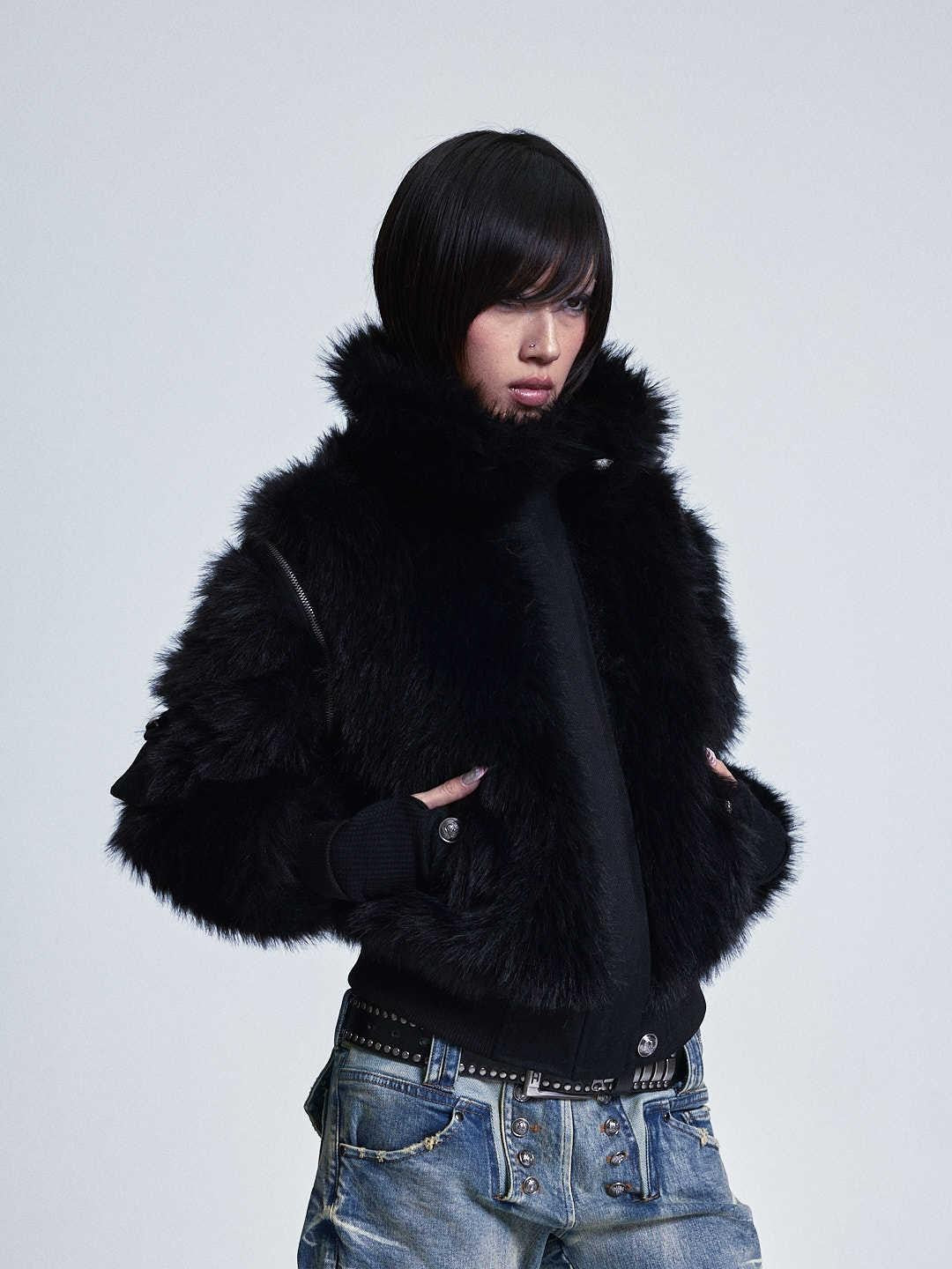 NONAME SPACE Diamond Quilted Detachable Fur Collar Cross Rhinestone Women&
