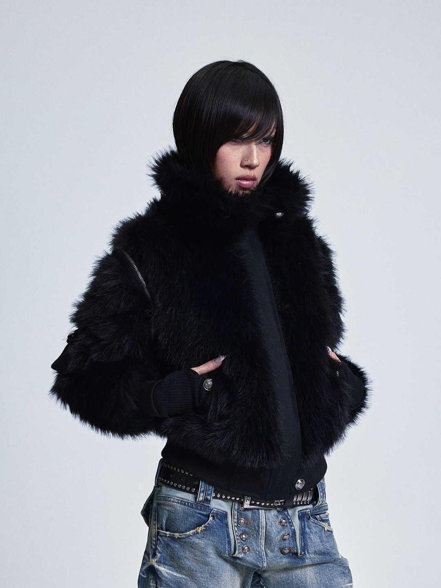 NONAME SPACE Diamond Quilted Detachable Fur Collar Cross Rhinestone Women&