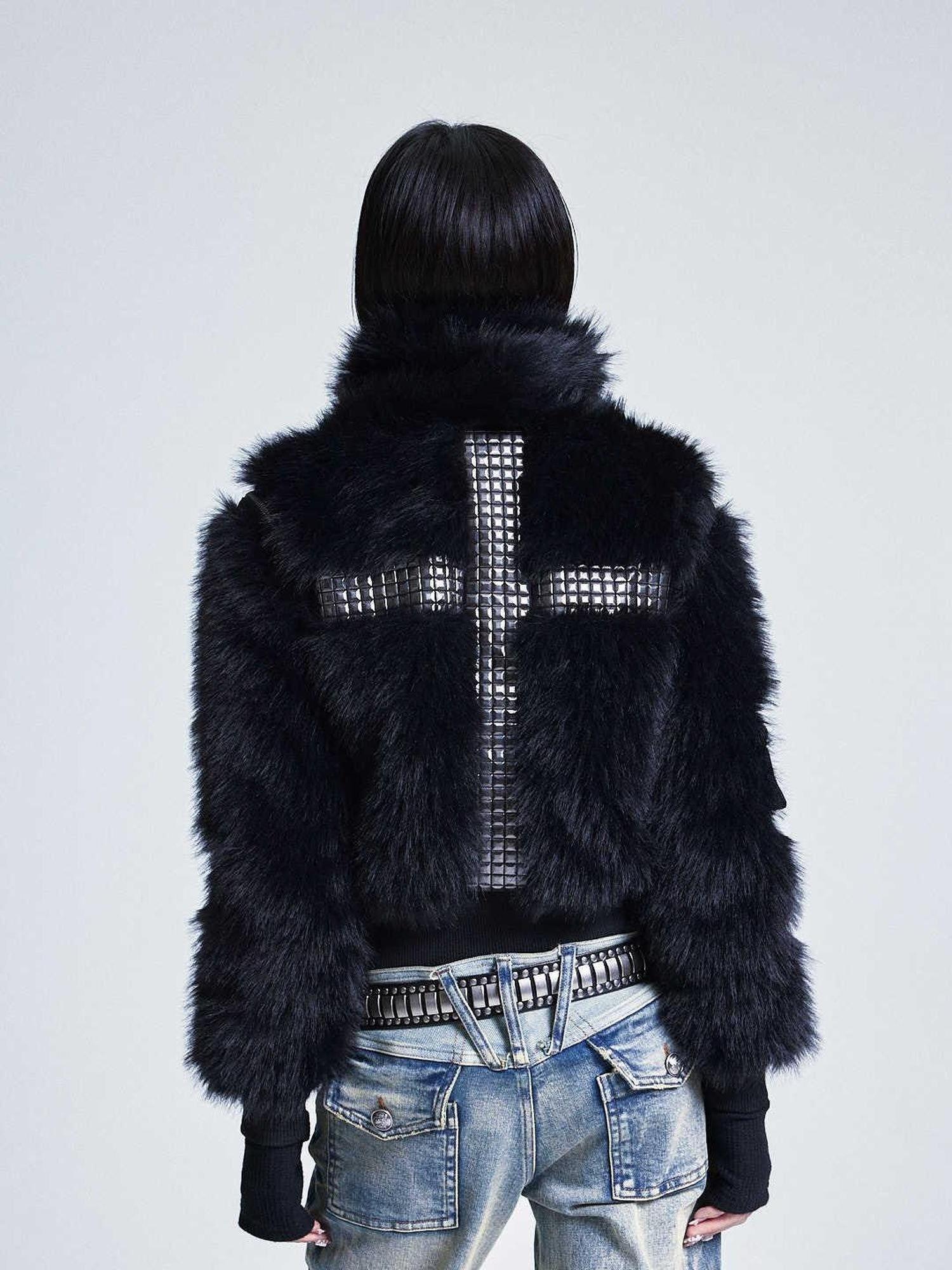 NONAME SPACE Diamond Quilted Detachable Fur Collar Cross Rhinestone Women&
