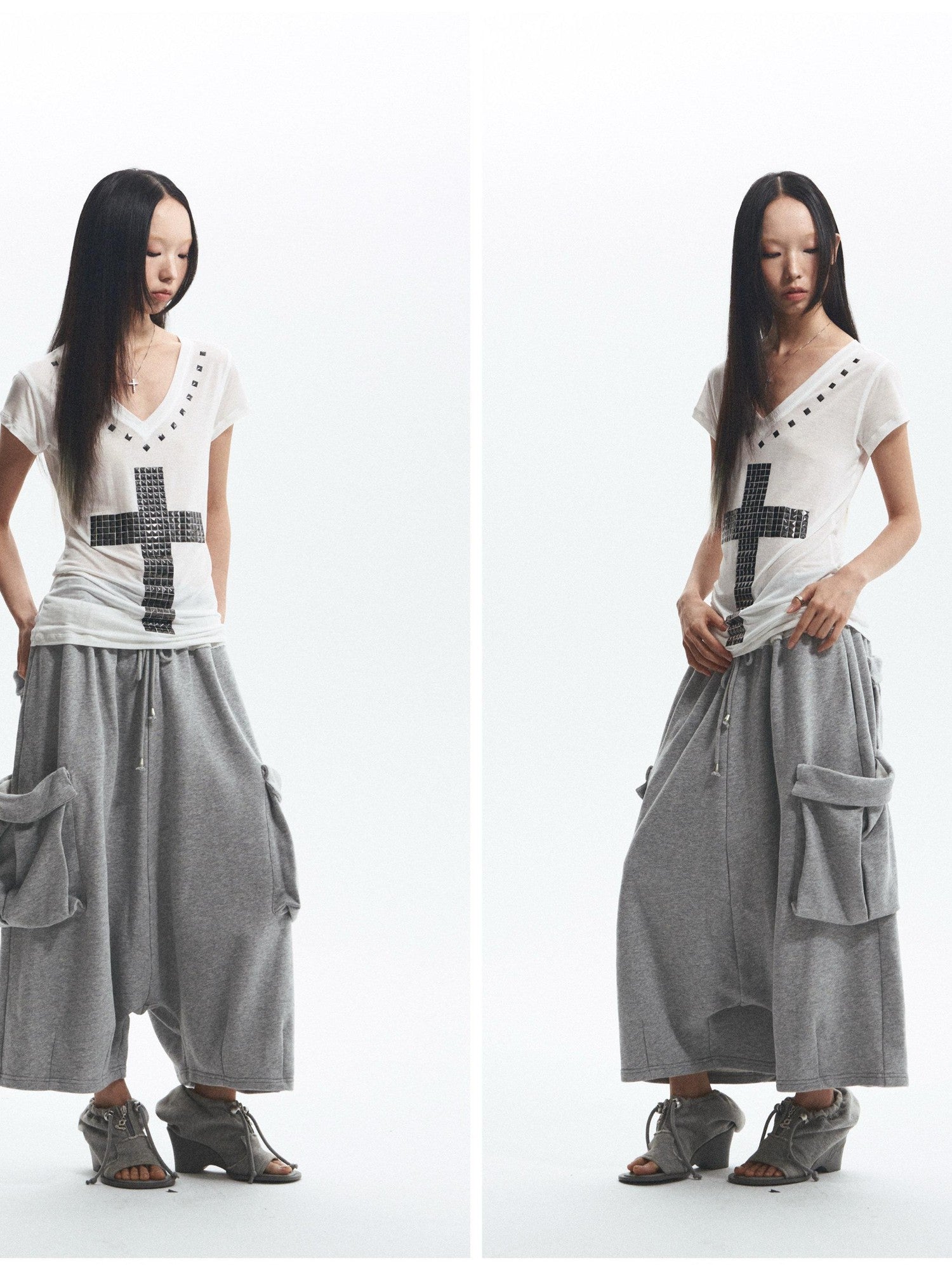 NONAME SPACE Loose Fit Cross Rhinestone Rivet V-neck Women&