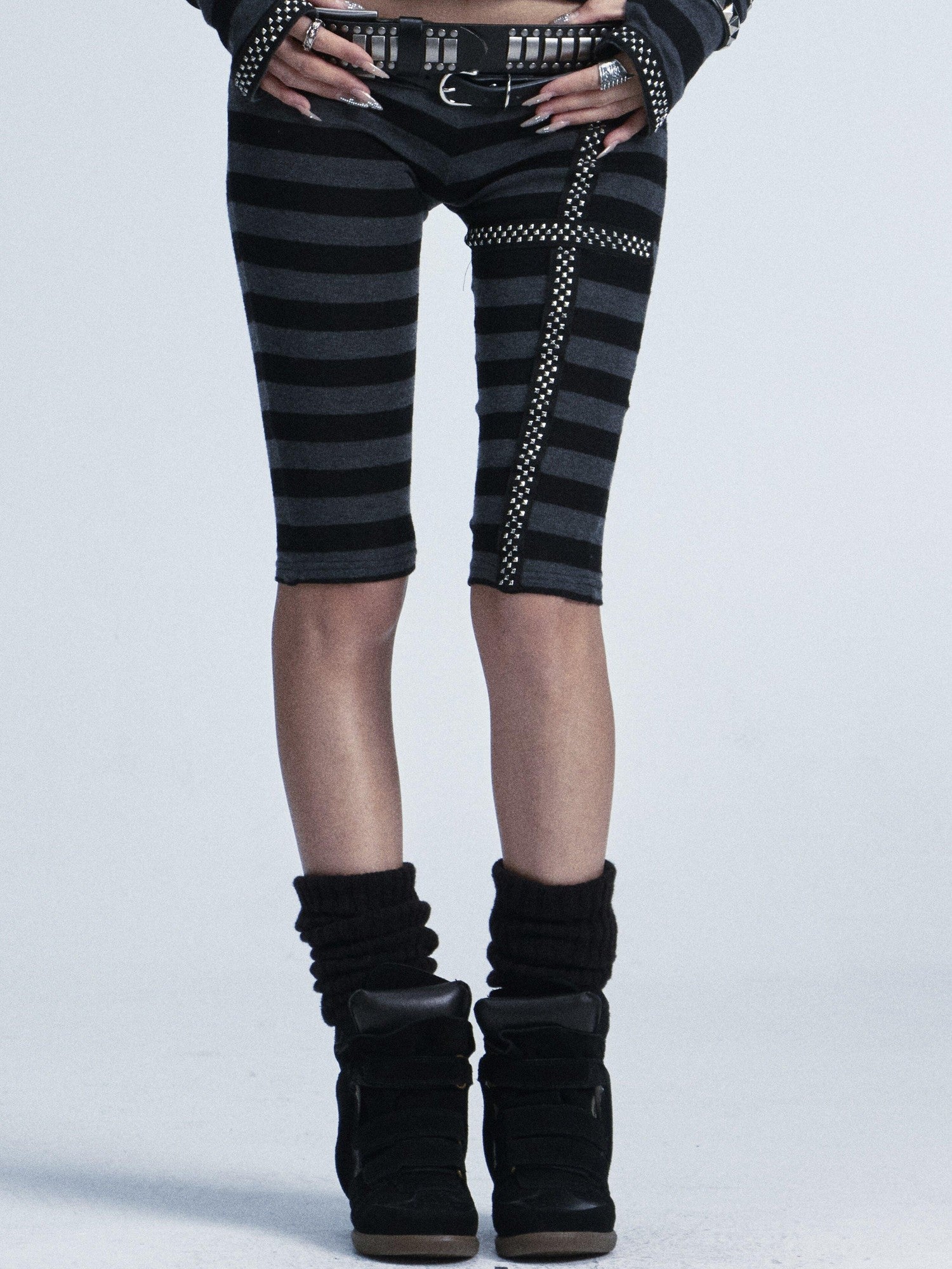 NONAME SPACE Rivet Print Hooded Thumbhole Women&