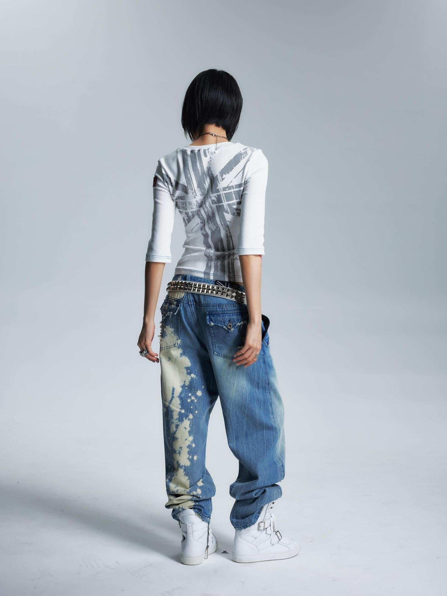 NONAME SPACE Topstitched Asymmetric Neck Applique Slim Women&