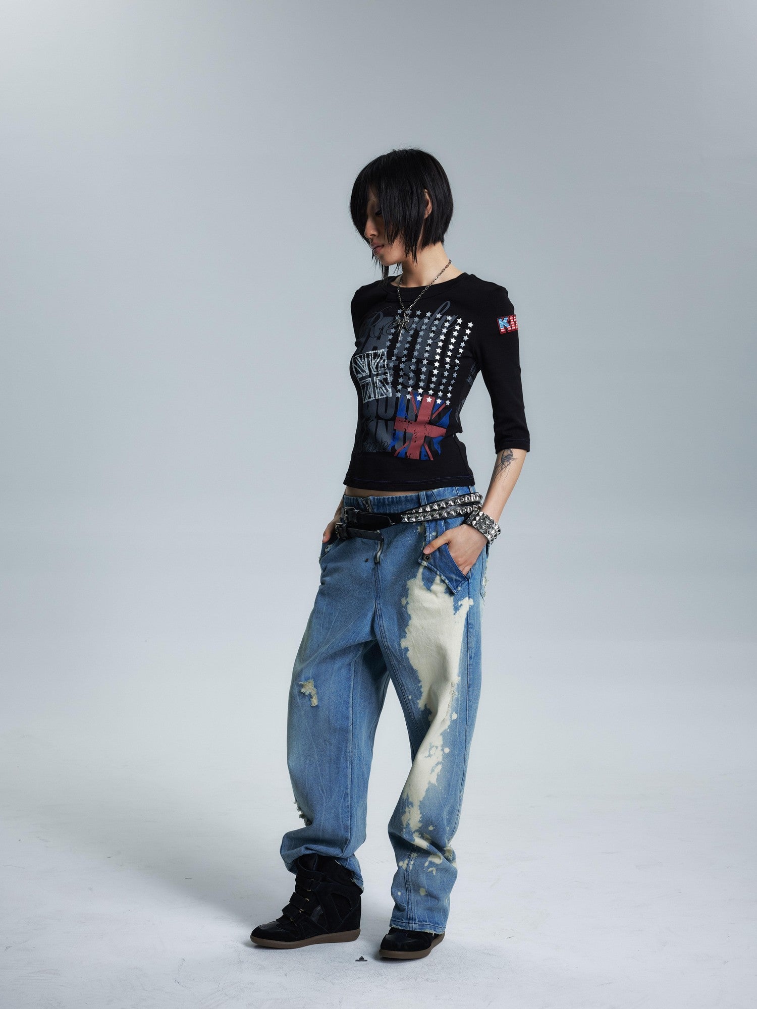 NONAME SPACE Topstitched Asymmetric Neck Applique Slim Women&