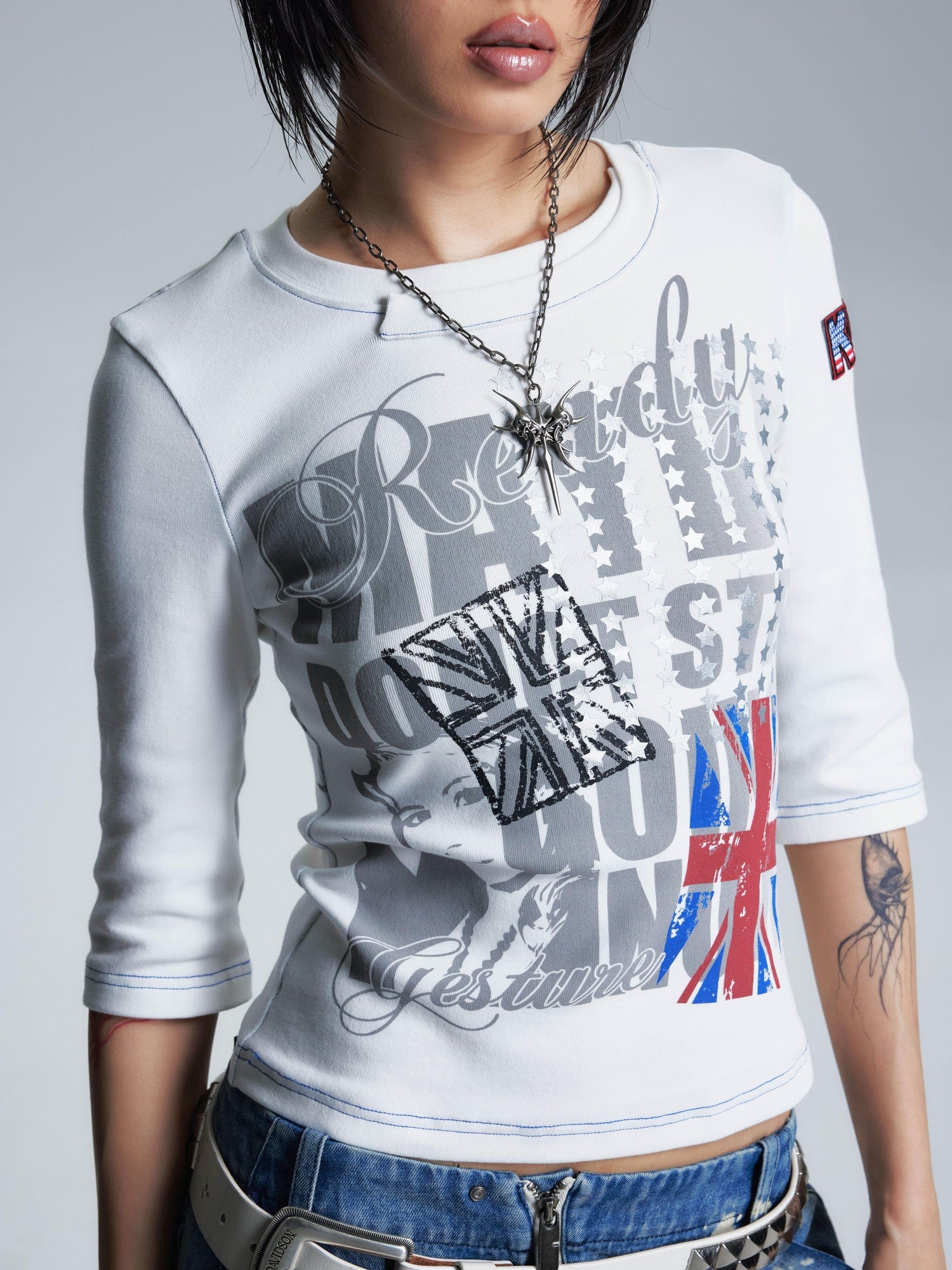 NONAME SPACE Topstitched Asymmetric Neck Applique Slim Women&