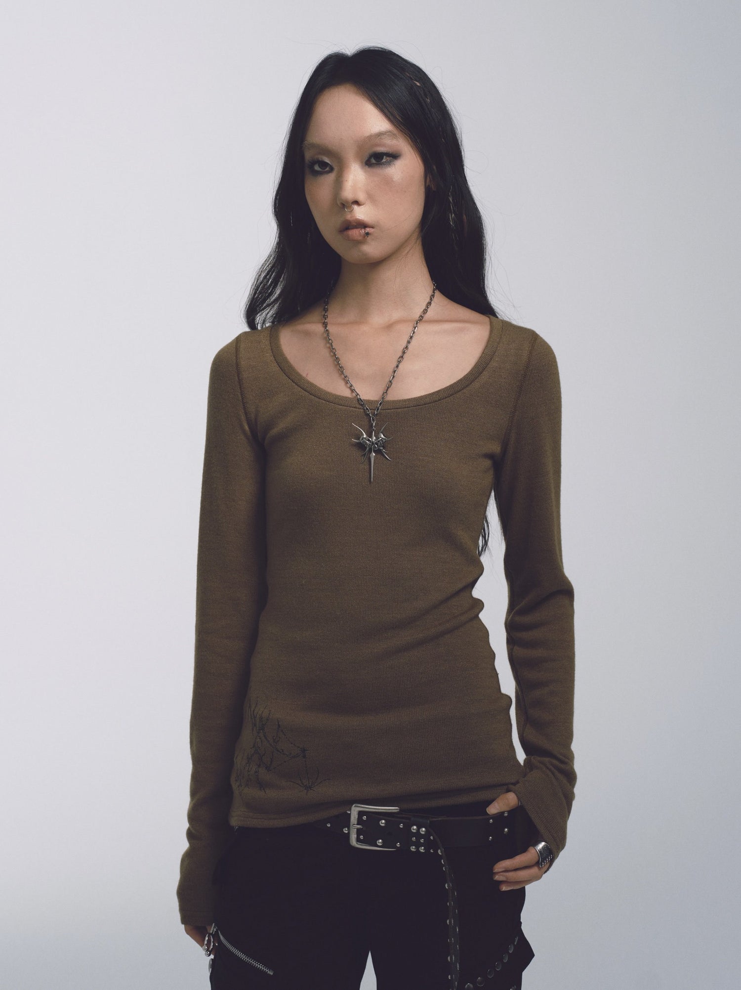 NONAME_SPACE_Tricolor_Printed_Slim_Fit_Lightweight_Knit_Women&