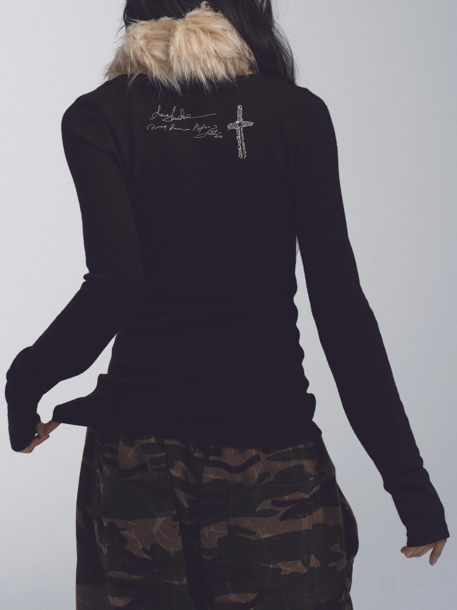 NONAME SPACE Tricolor Printed Slim Fit Lightweight Knit Women&
