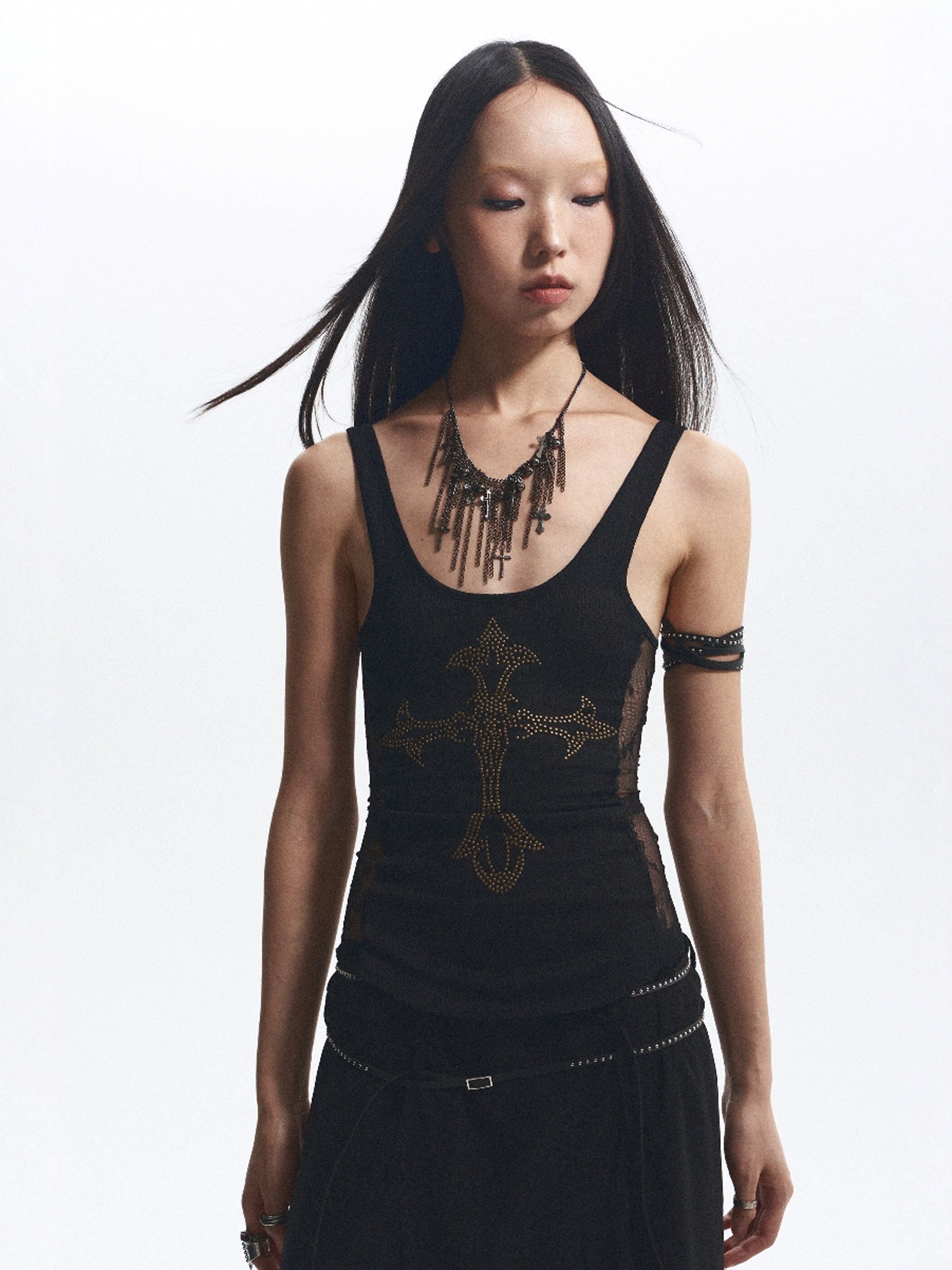 NONAME_SPACE_Two_Tone_Rhinestone_Lace_Embroidered_Curved_Raw_Edge_Women&