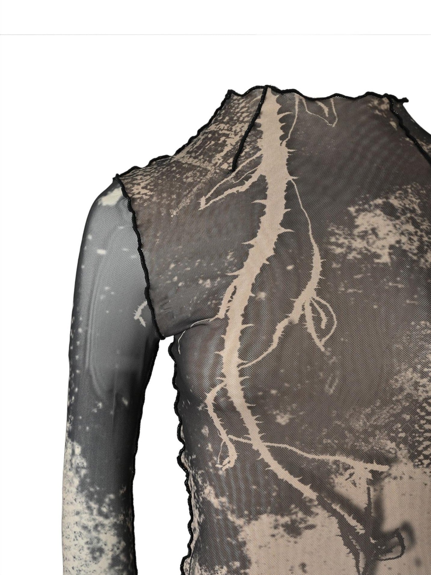 NORTH NODE Abstract Print Lettuce Edge Mock Neck Women&