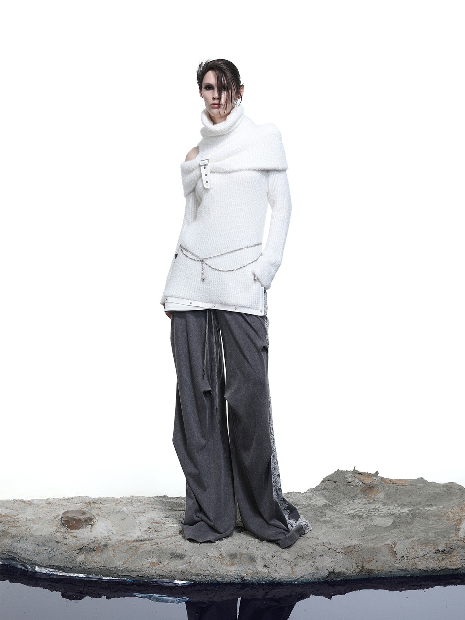 NORTH NODE Armor Inspired Stacked Thick High Neck Women&