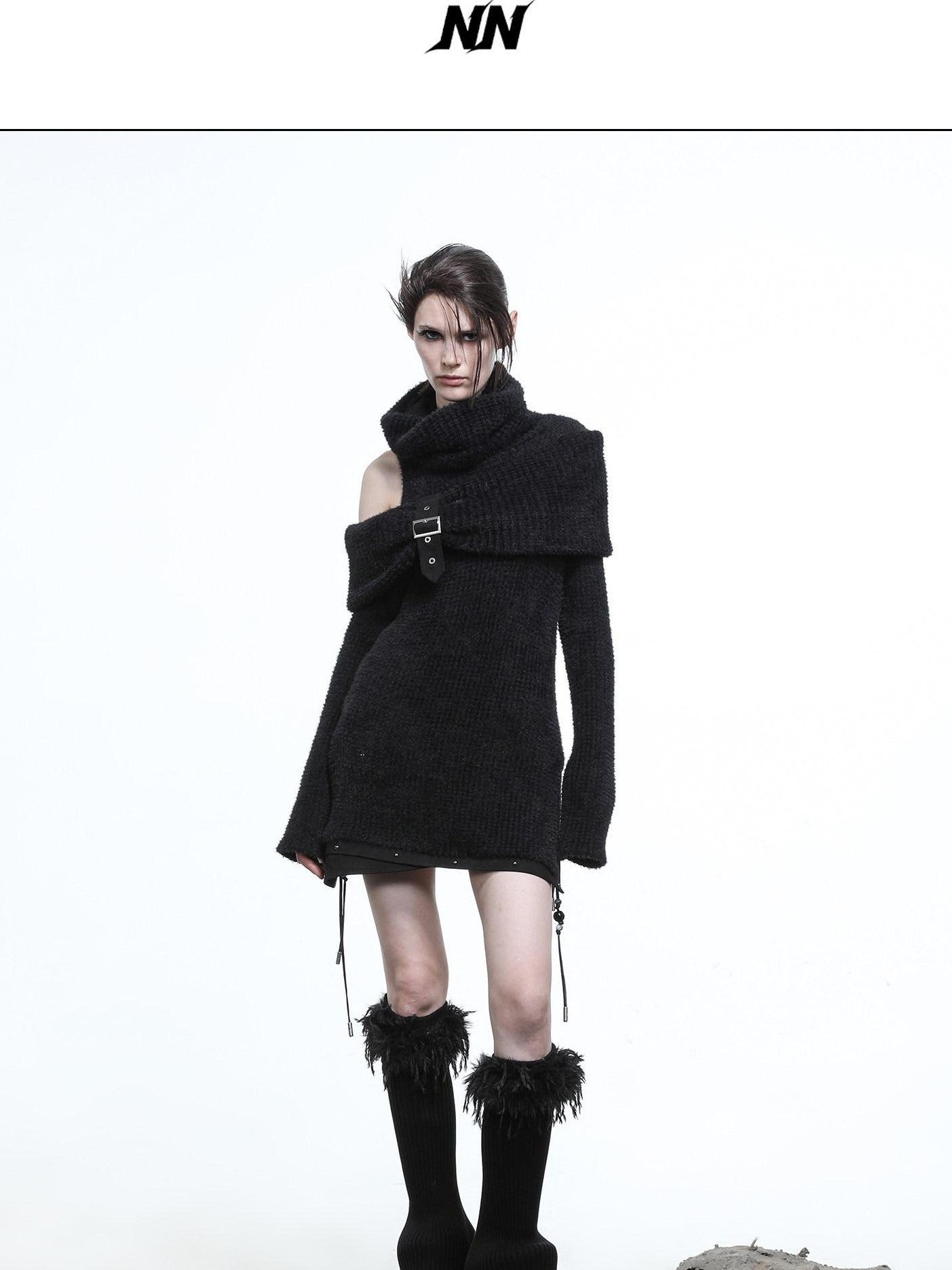 NORTH NODE Armor Inspired Stacked Thick High Neck Women&