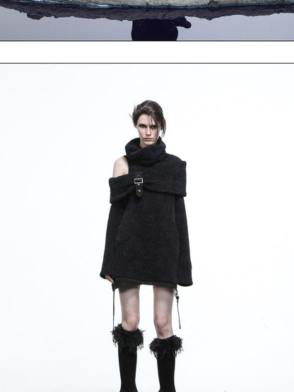 NORTH NODE Armor Inspired Stacked Thick High Neck Women&