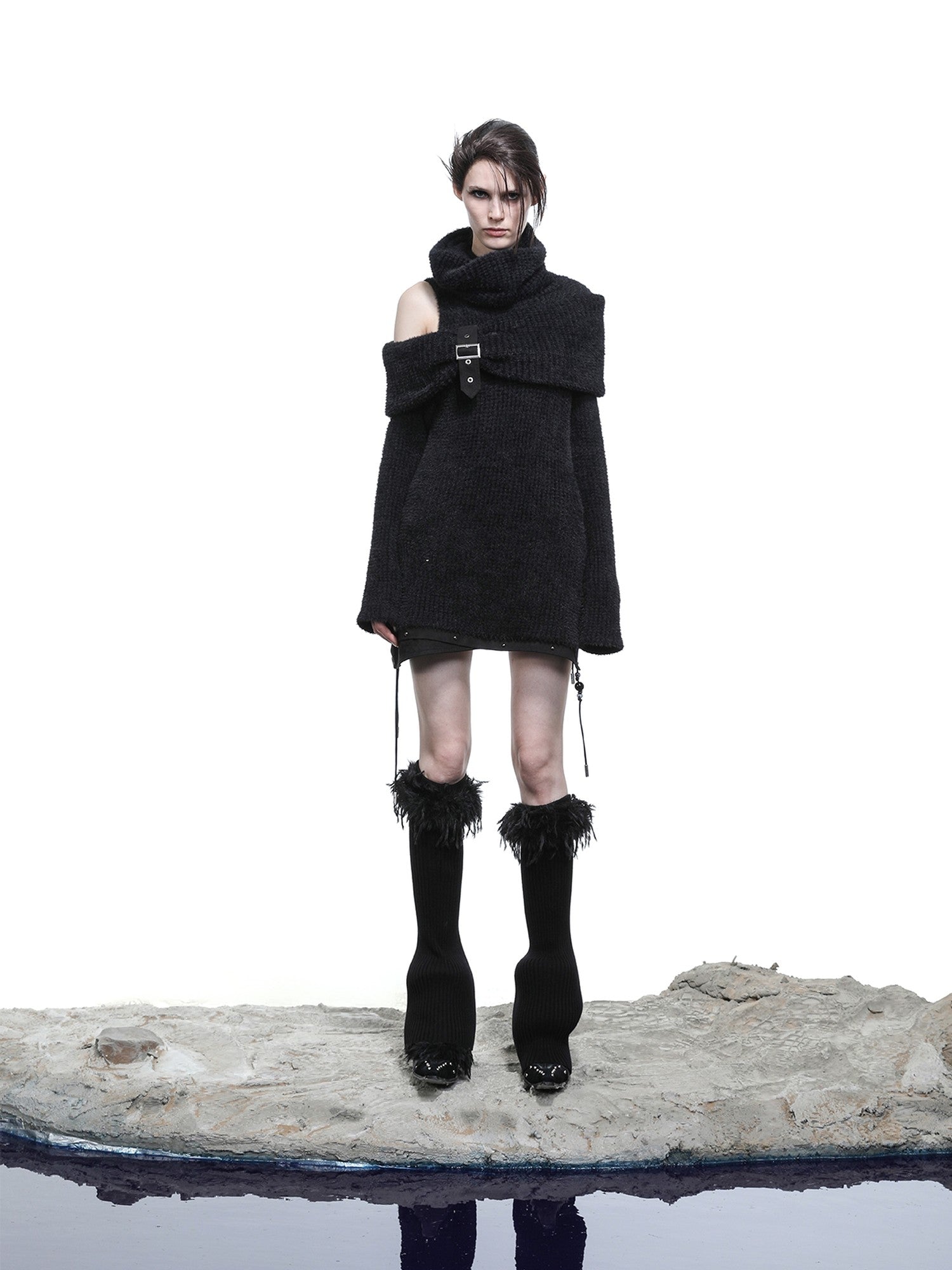 NORTH NODE Armor Inspired Stacked Thick High Neck Women&