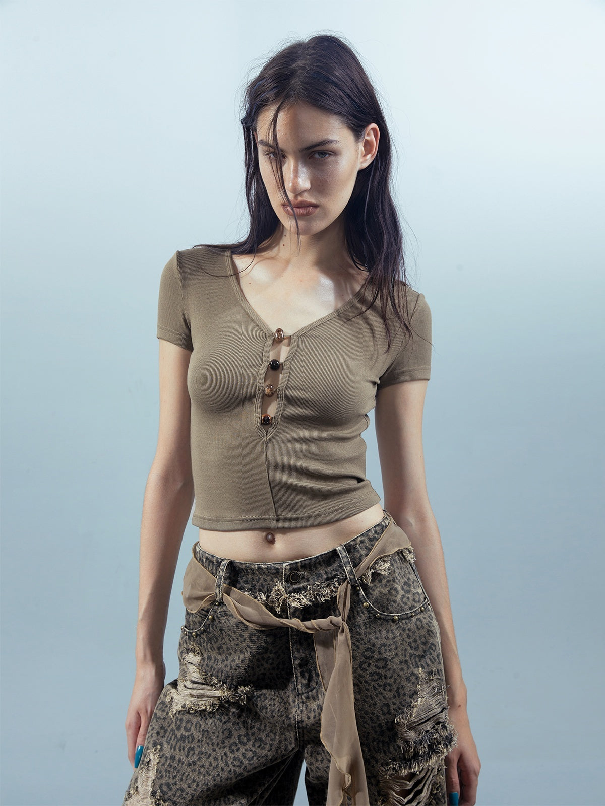NORTH_NODE_Beaded_Open_Back_V-neck_Short_Sleeve_Women&