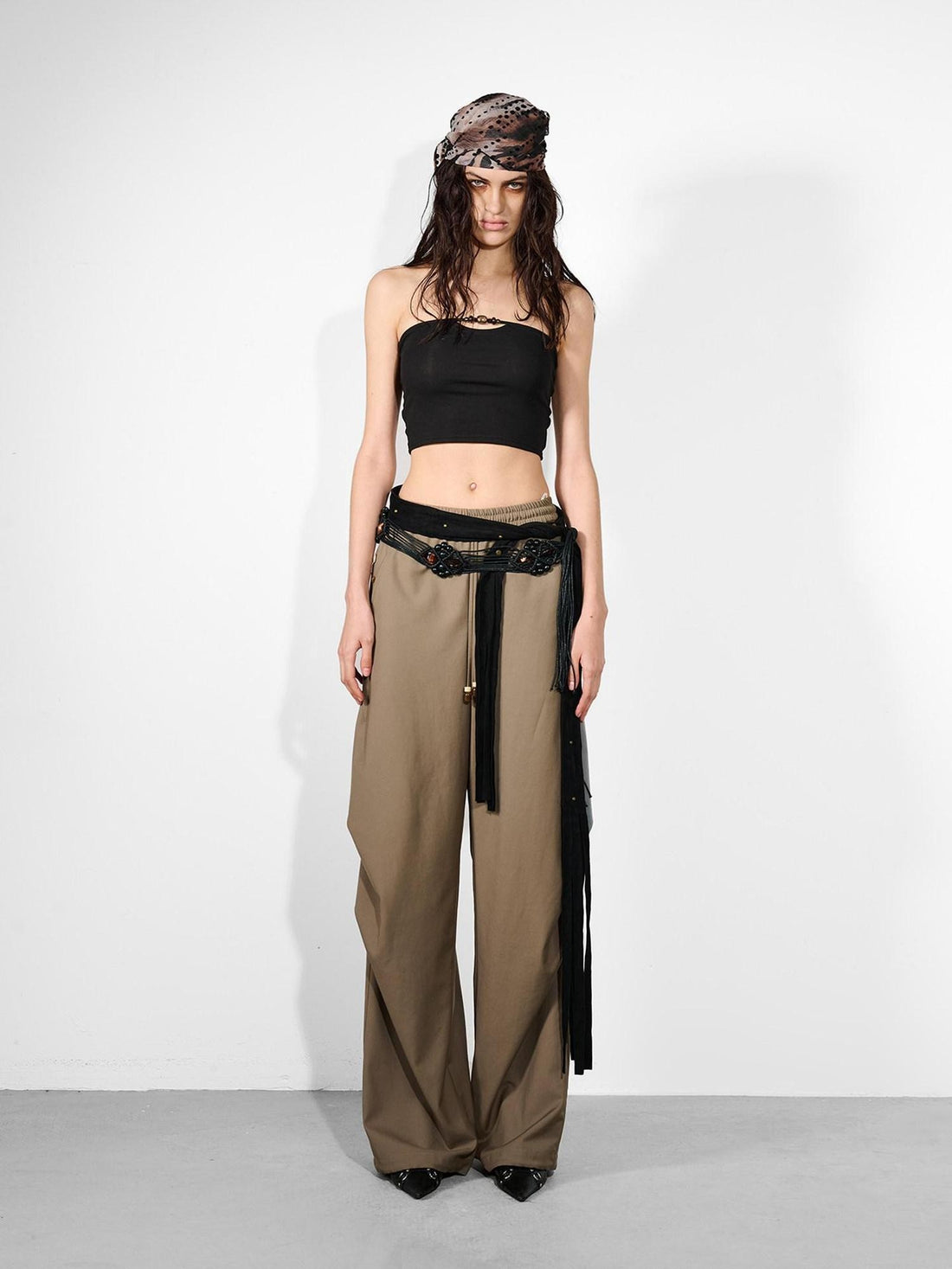 NORTH NODE Beaded Solid Backless Cropped Fitted Women&