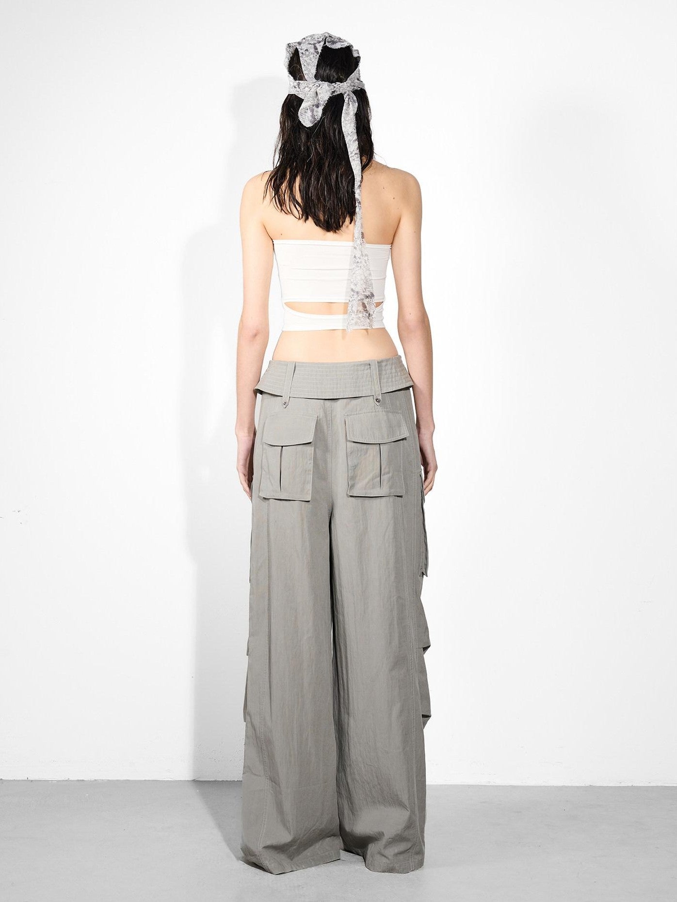 NORTH NODE Beaded Solid Backless Cropped Fitted Women&