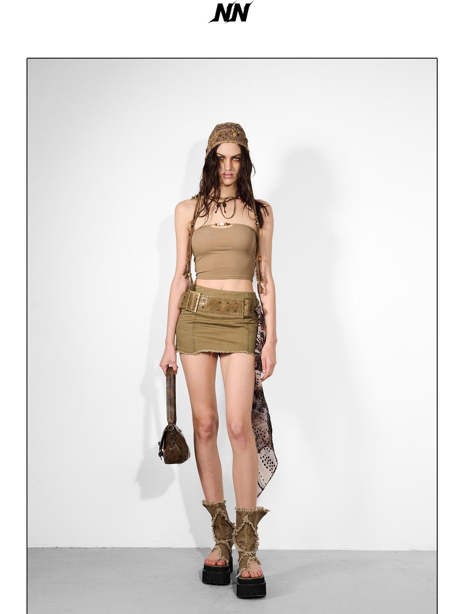 NORTH NODE Beaded Solid Backless Cropped Fitted Women&