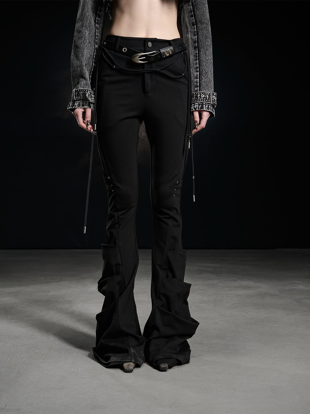 NORTH_NODE_Black_Beaded_Pleated_Slim_Fit_Women&