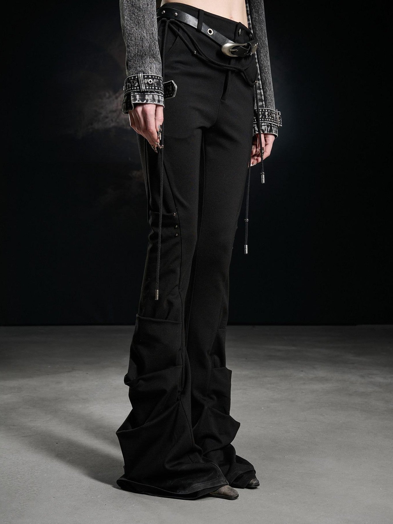 NORTH NODE Black Beaded Pleated Slim Fit Women&
