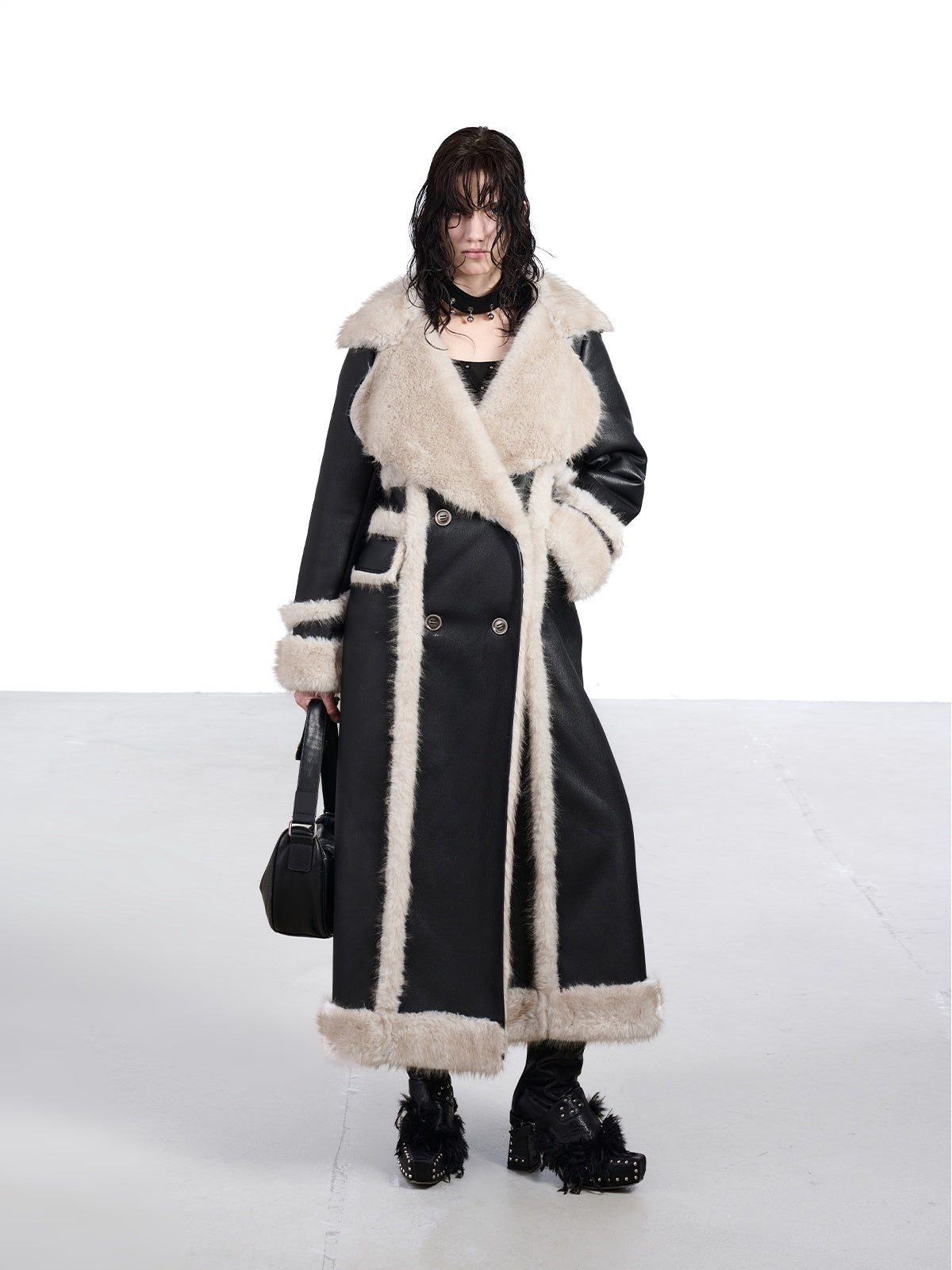 NORTH_NODE_Black_Double_Breasted_Faux_Shearling_Notch_Collar_Women&