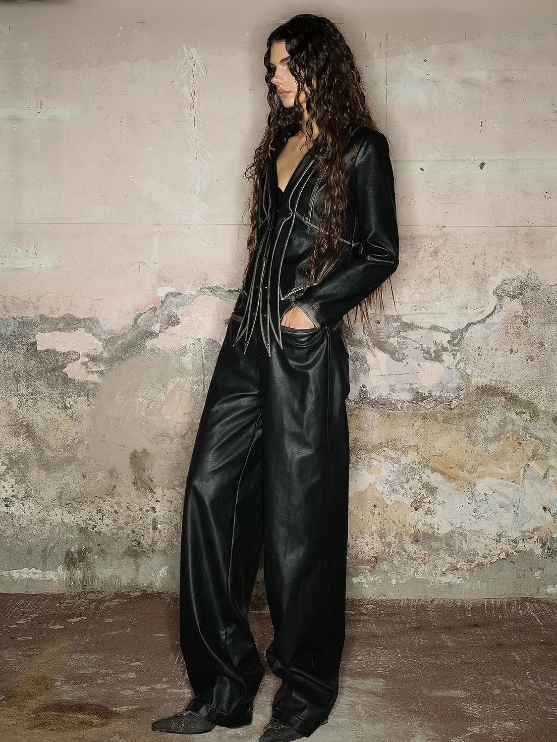 NORTH NODE Black Faded Distressed Natural Waist Women&