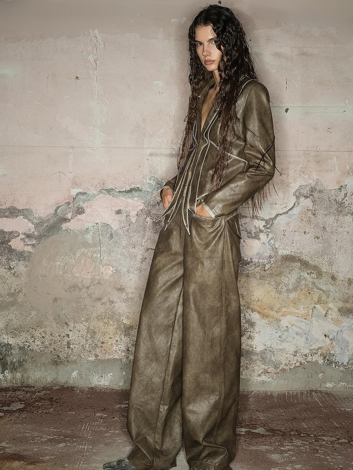 NORTH NODE Black Faded Distressed Natural Waist Women&