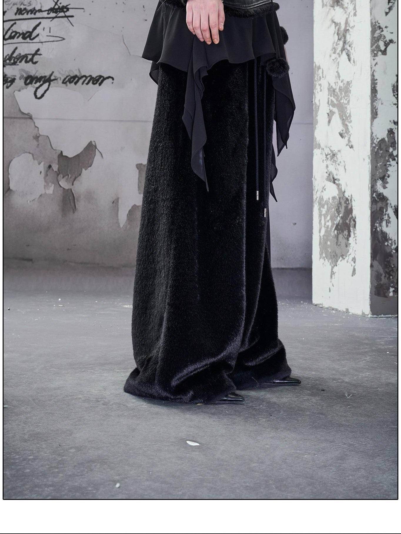 NORTH NODE Black Fuzzy Trim Patchwork Asymmetrical Ruffle Women&