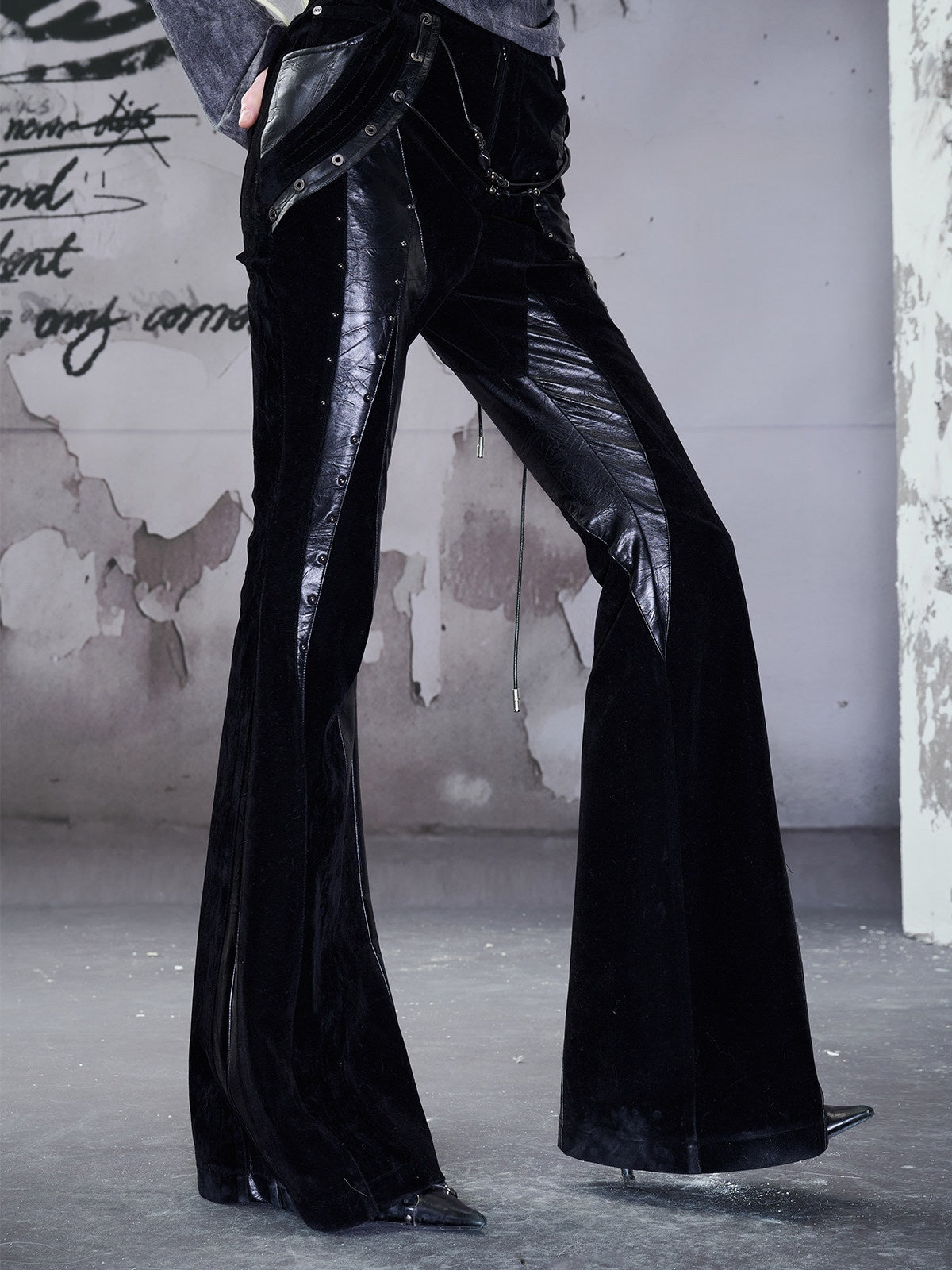 NORTH_NODE_Black_Riveted_Beaded_Panel_Slimming_Women&