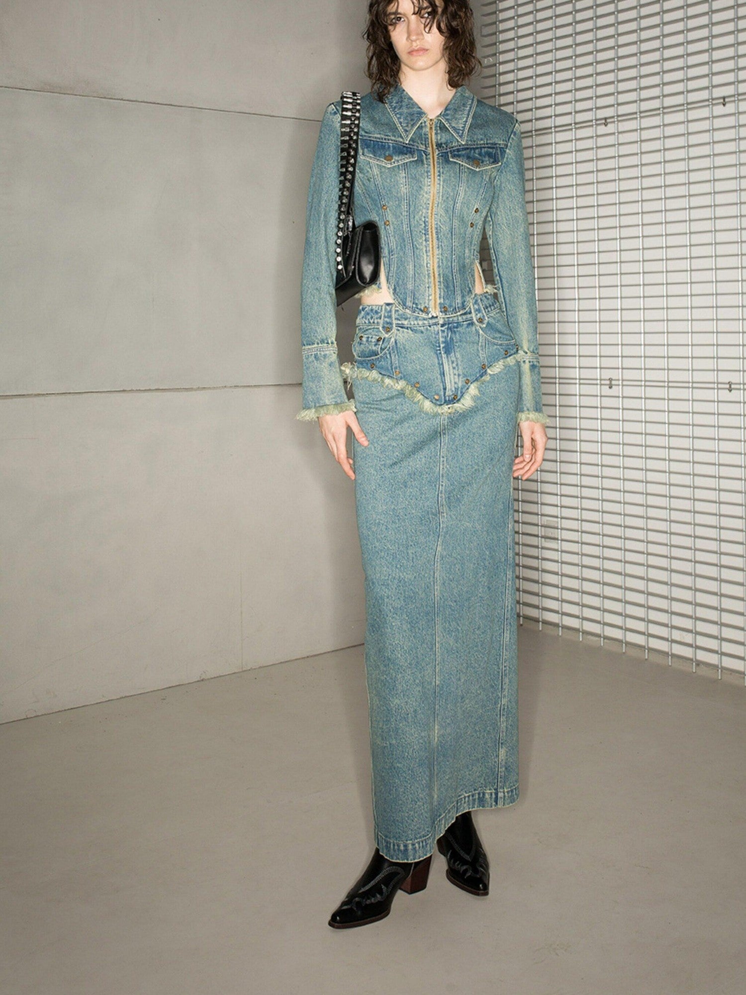 NORTH NODE Blue Washed Frayed Hem Slimming Women&