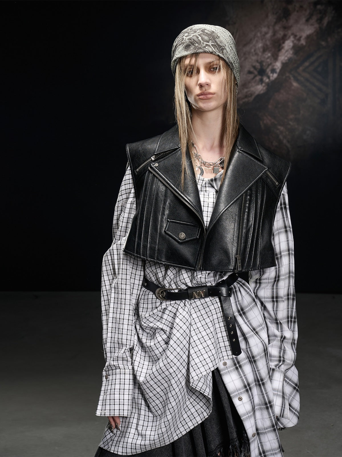 NORTH_NODE_Boxy_Studded_Pleated_Biker_Turn_Collar_Women&