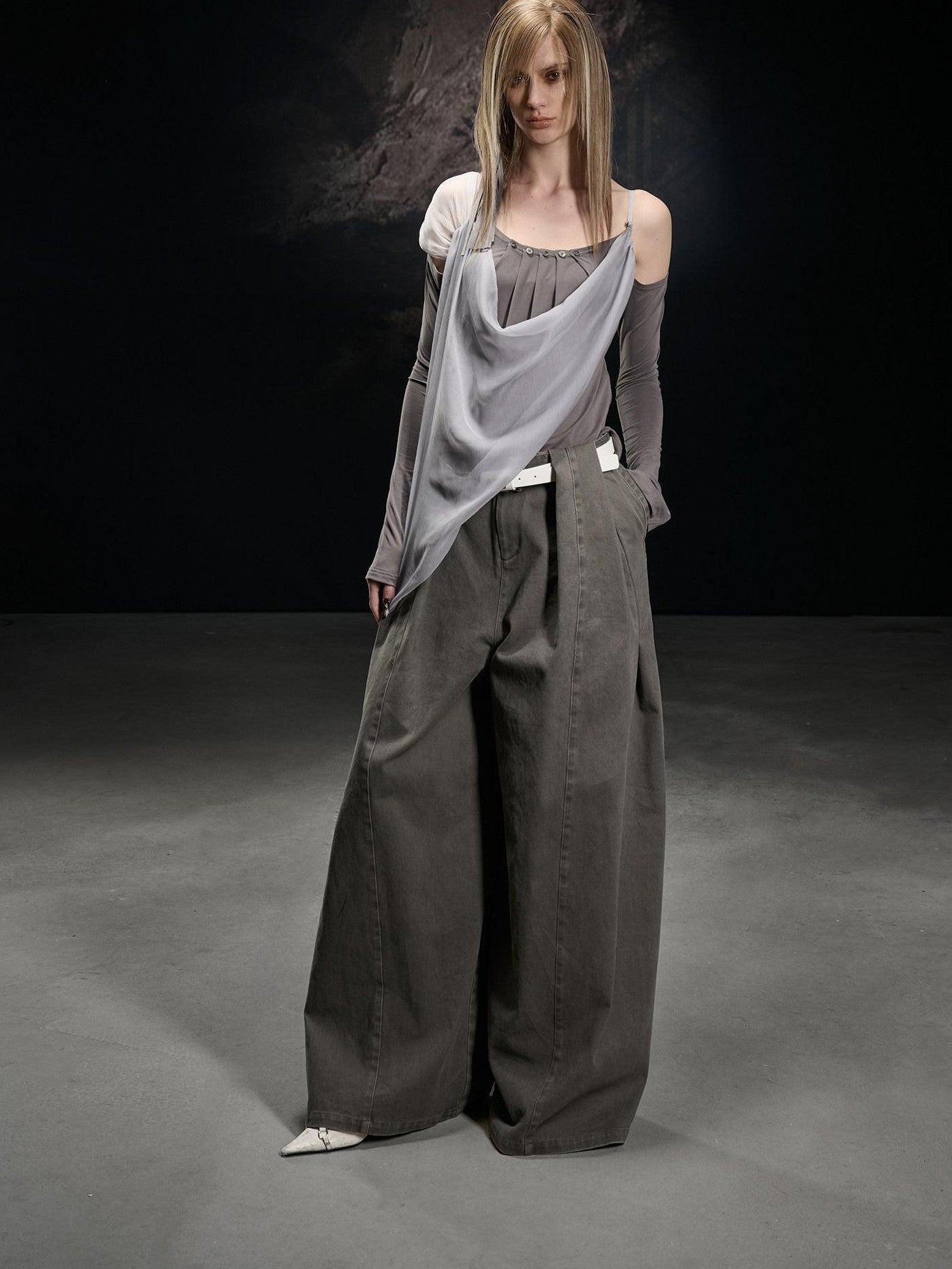 NORTH NODE Chiffon Splice Asymmetric Off Shoulder Women&
