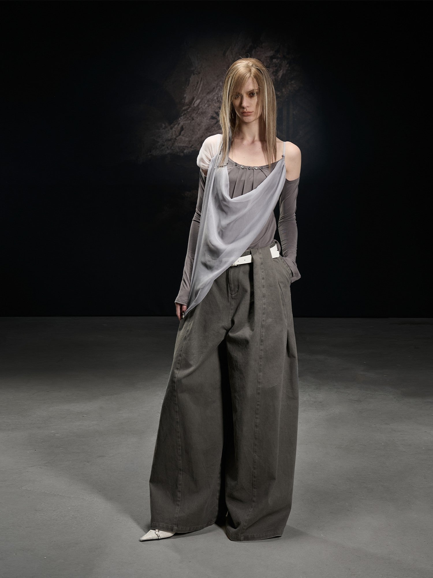 NORTH NODE Chiffon Splice Asymmetric Off Shoulder Women&