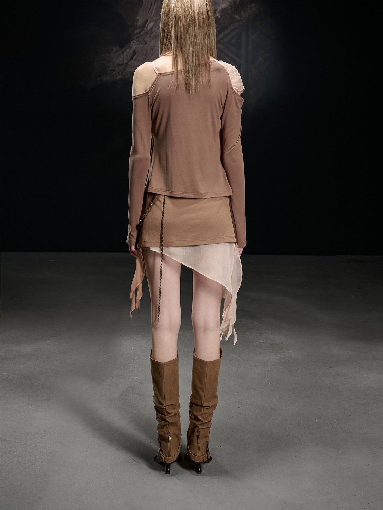NORTH NODE Chiffon Splice Asymmetric Off Shoulder Women&