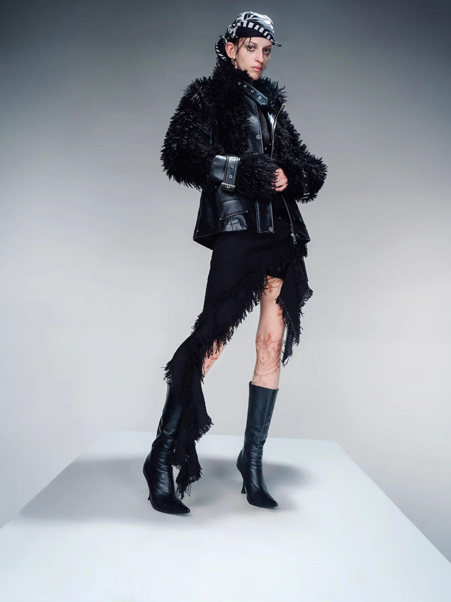 NORTH NODE Cropped Faux Leather Patch Fuzzy Crystal Velvet Lined Women&