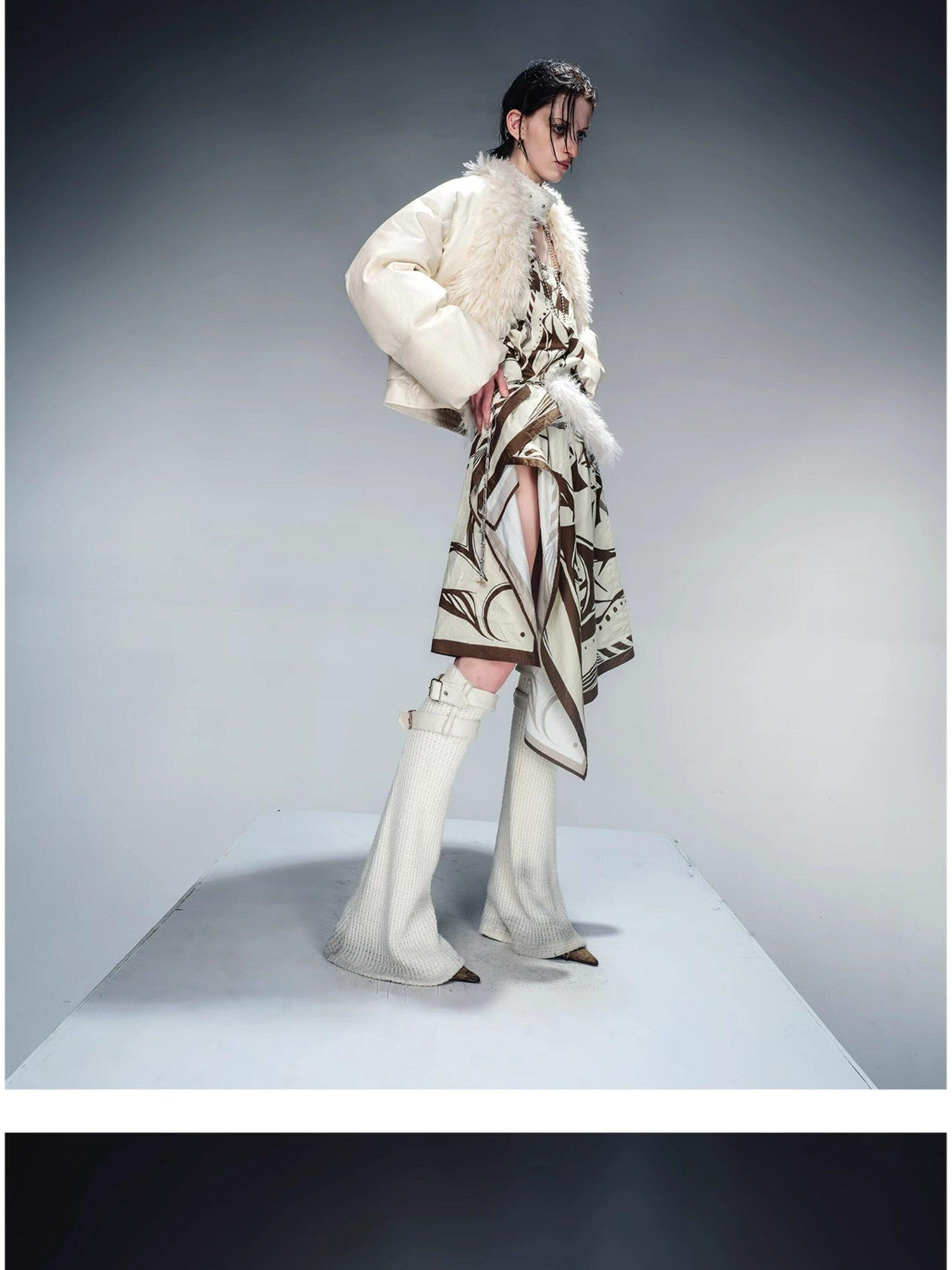NORTH NODE Cropped Fur Collar Leather Panel Women&