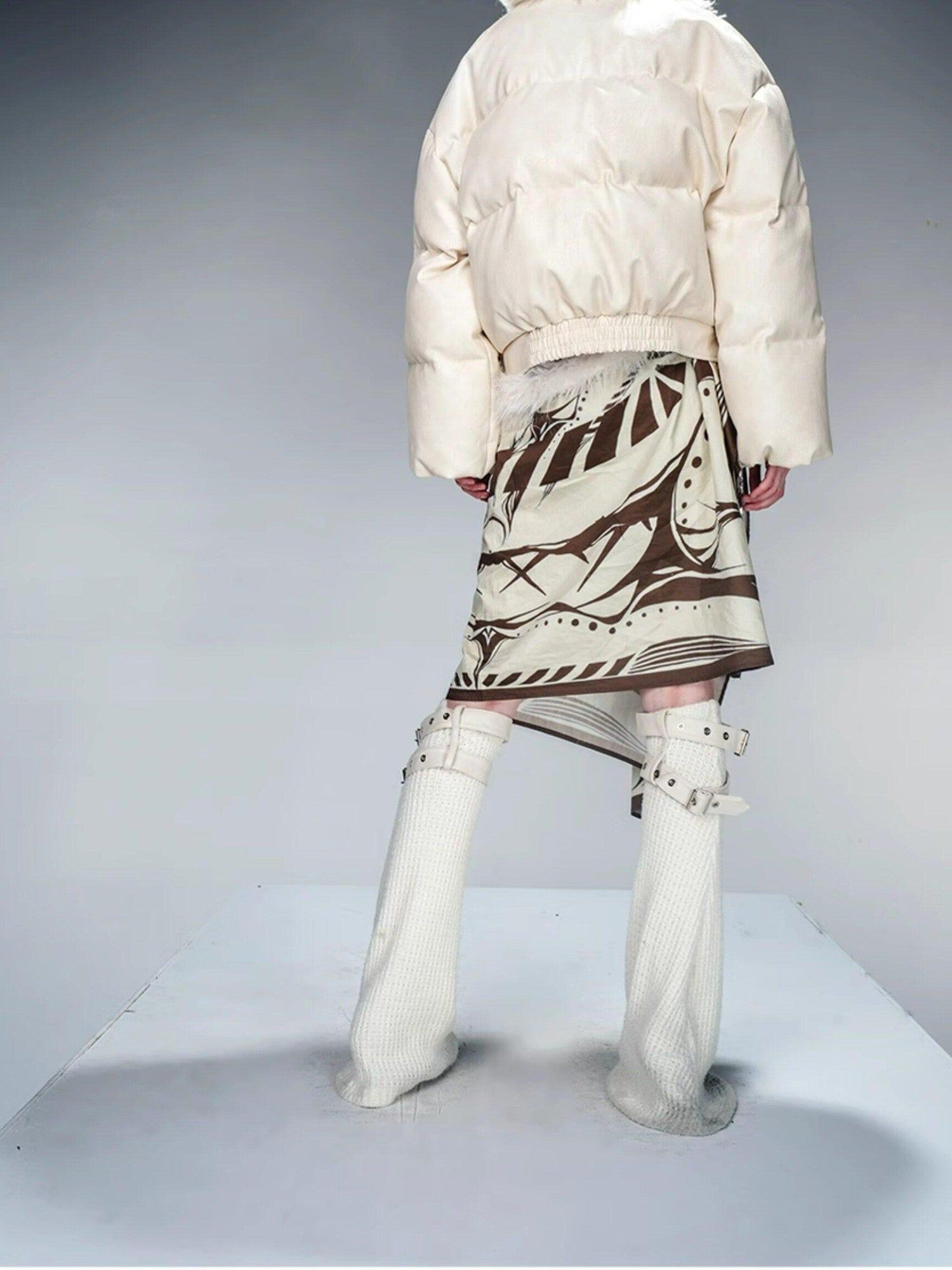 NORTH NODE Cropped Fur Collar Leather Panel Women&