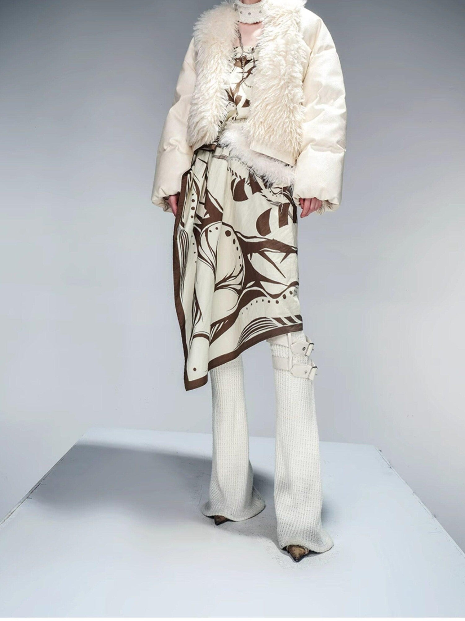 NORTH NODE Cropped Fur Collar Leather Panel Women&