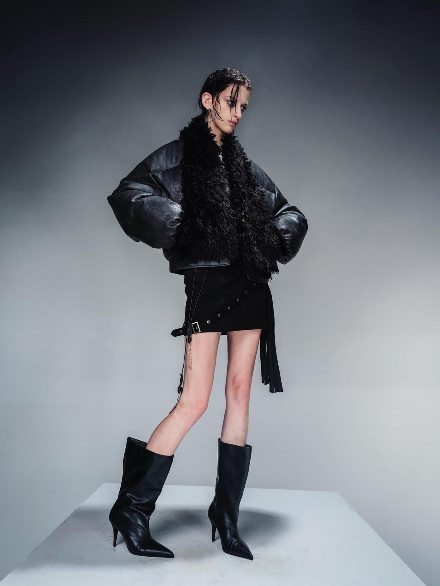 NORTH NODE Cropped Fur Collar Leather Panel Women&