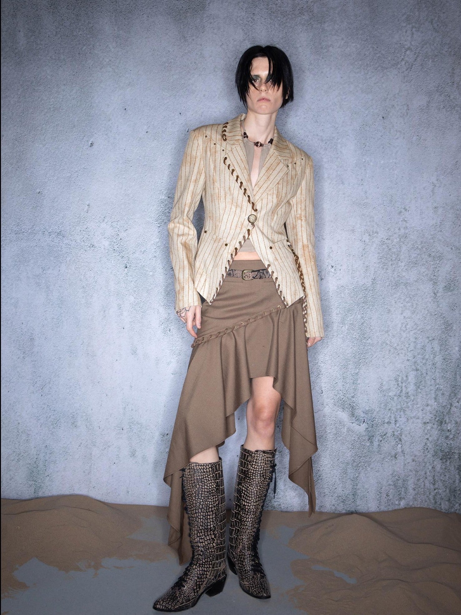 NORTH NODE Cropped Tailored Lace Up Nomadic Fitted Short Women&