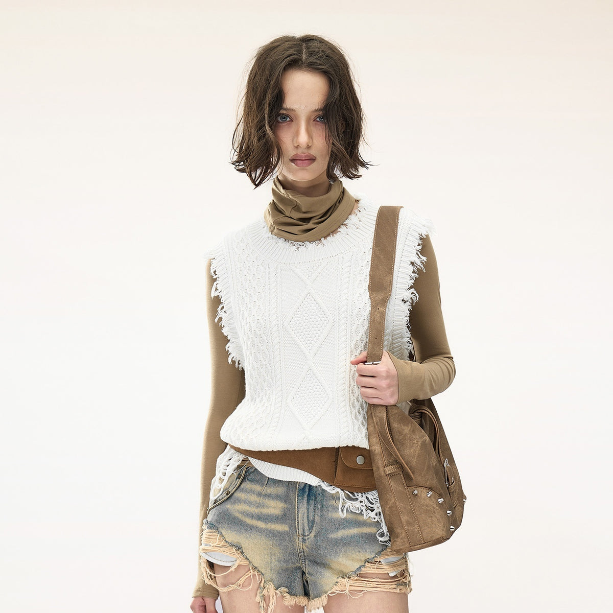 NORTH_NODE_Distressed_Frayed_Raw_Edge_Diamond_Pattern_100%_Cotton_Women&