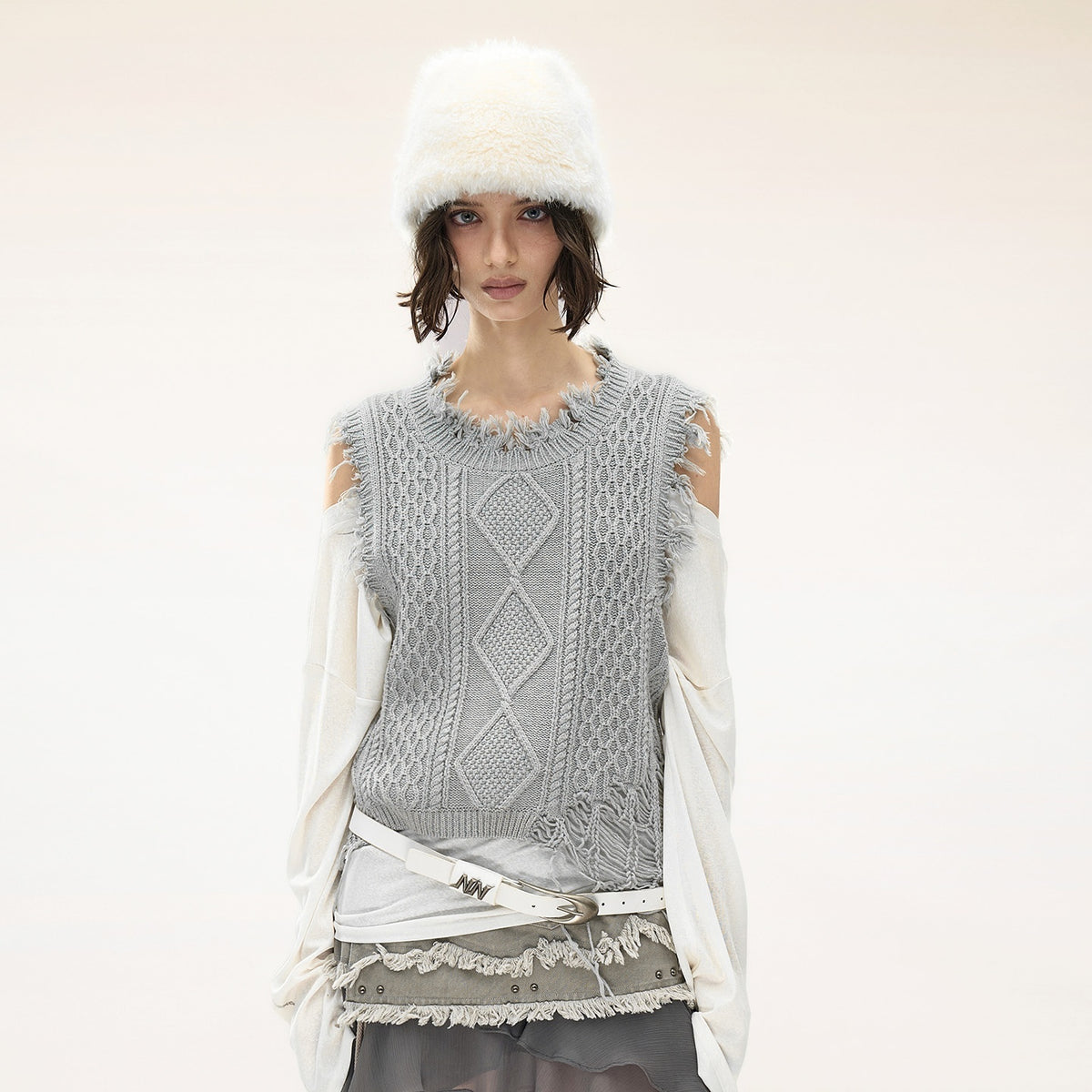 NORTH_NODE_Distressed_Frayed_Raw_Edge_Diamond_Pattern_100%_Cotton_Women&