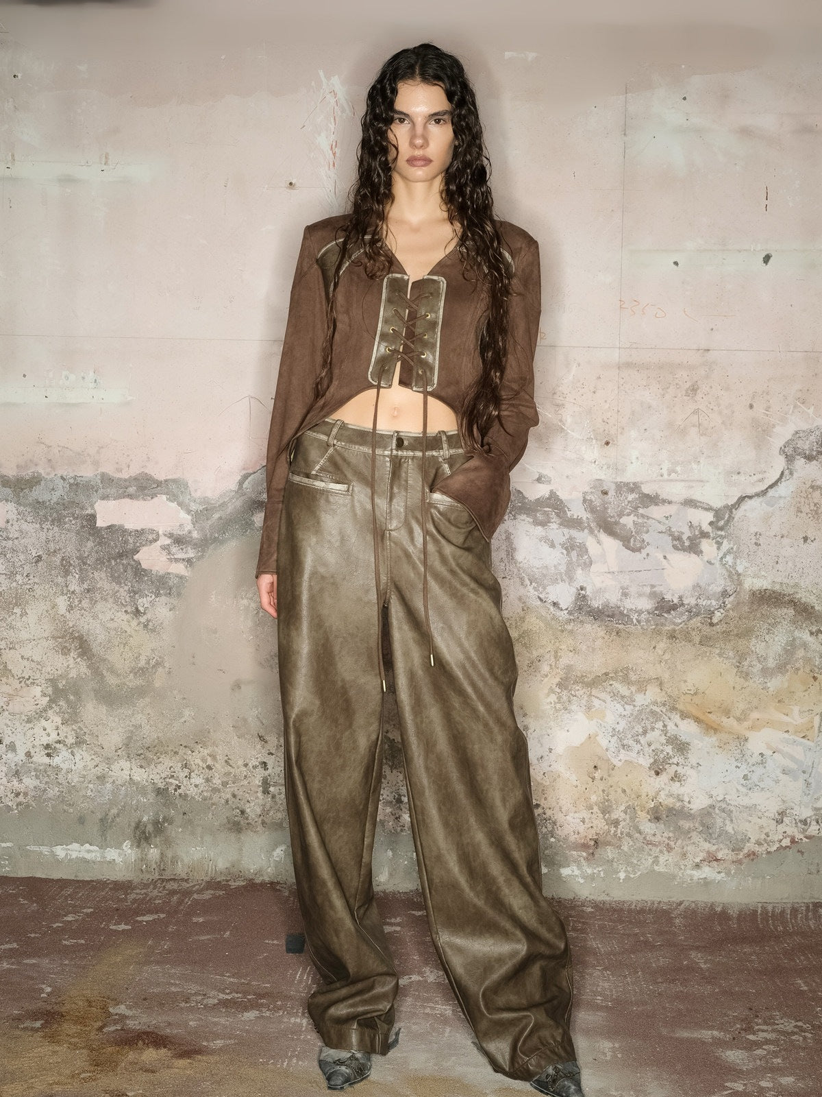 NORTH_NODE_Faux_Suede_Panel_Drawstring_Polo_Collar_Women&