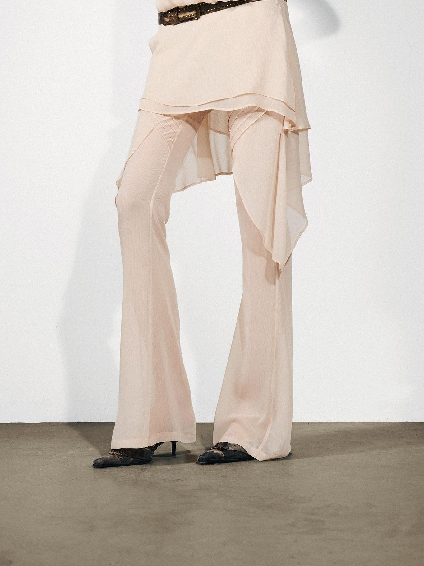 NORTH NODE Figure Slimming Draped Ruffle Hem Micro Flare Women&