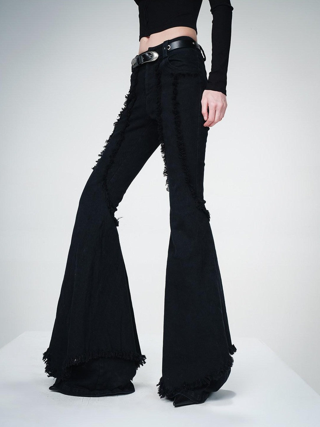 NORTH NODE Frayed Hem Slim Fit Micro Flare Women&