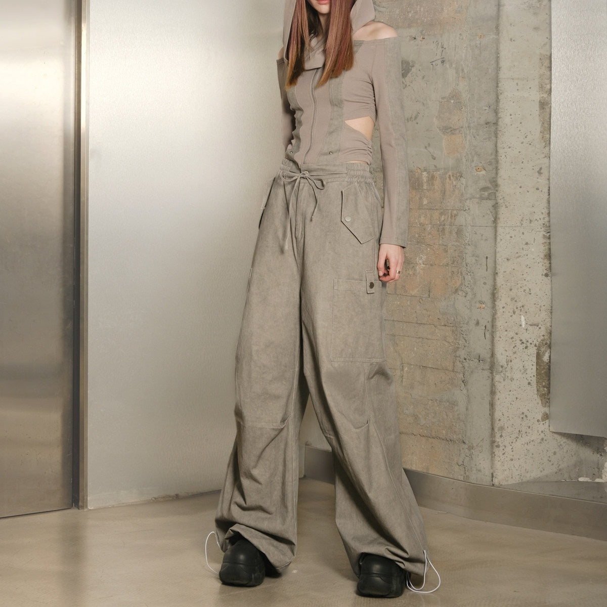 NORTH_NODE_Khaki_Drawstring_Cargo_Pockets_Paratrooper_Women&